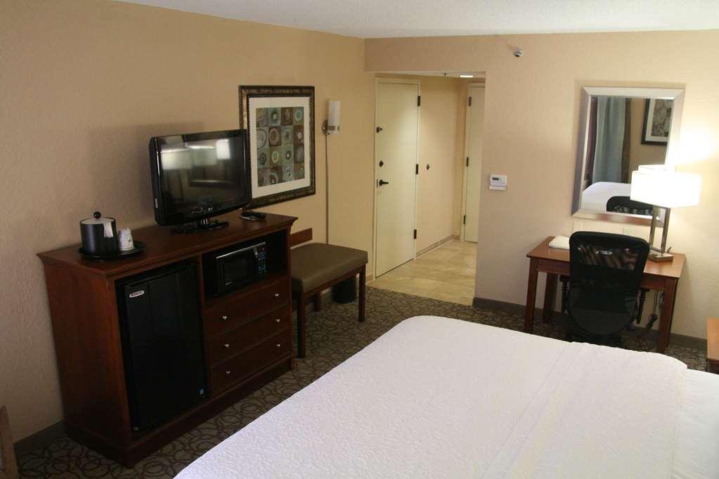 Hampton Inn Γκέινσβιλ Δωμάτιο φωτογραφία