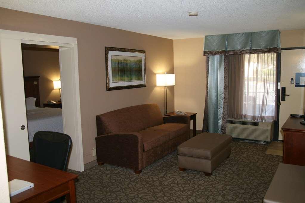 Hampton Inn Γκέινσβιλ Δωμάτιο φωτογραφία